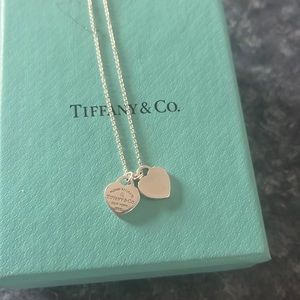 Beautiful Tiffany and co necklace